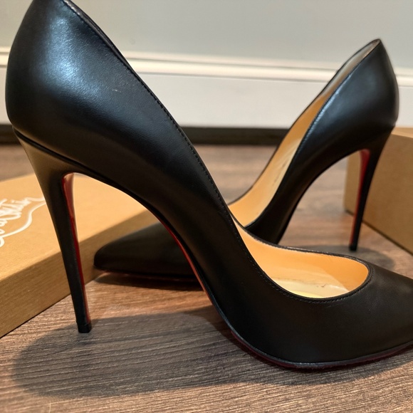 Christian Louboutin Pigalle Follies size 39 never worn - Picture 1 of 7